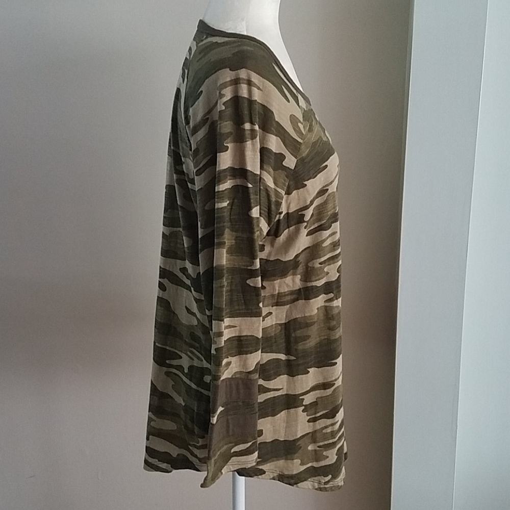Lucky Brand Camo Green Athletic Tee Large - Picture 4 of 6